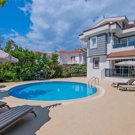 Amber 4 Plus 3 With Pool,sauna And Billiards In וילה